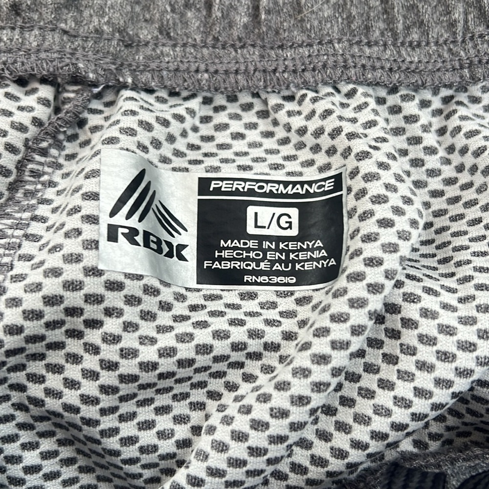 Grey shorts - Picture 4 of 4